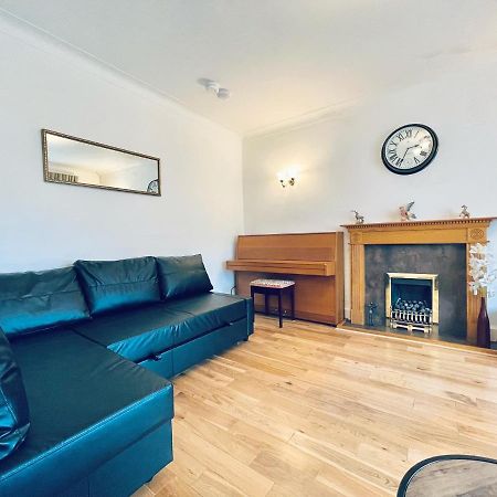 Villa Millerston House Glasgow Esterno foto